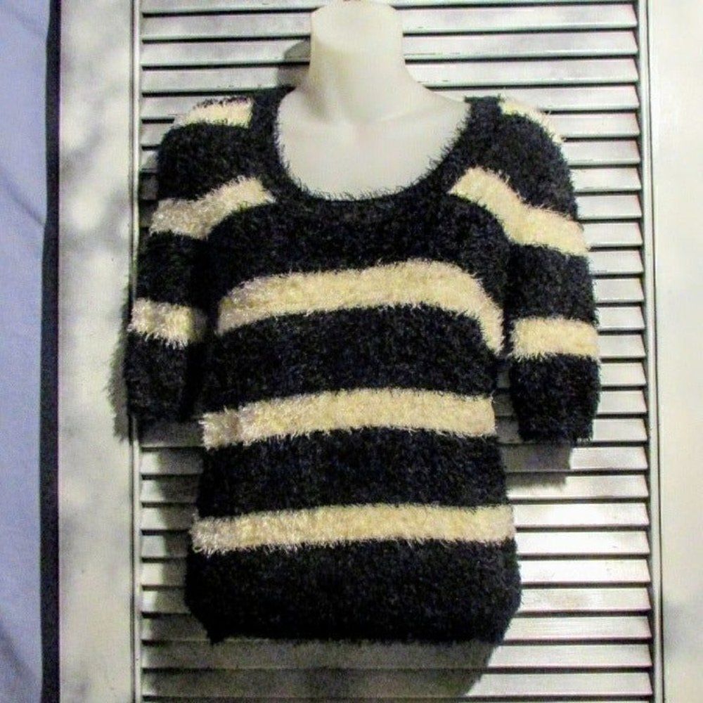 Philosophy XS striped fuzzy sweater - Picture 10 of 11